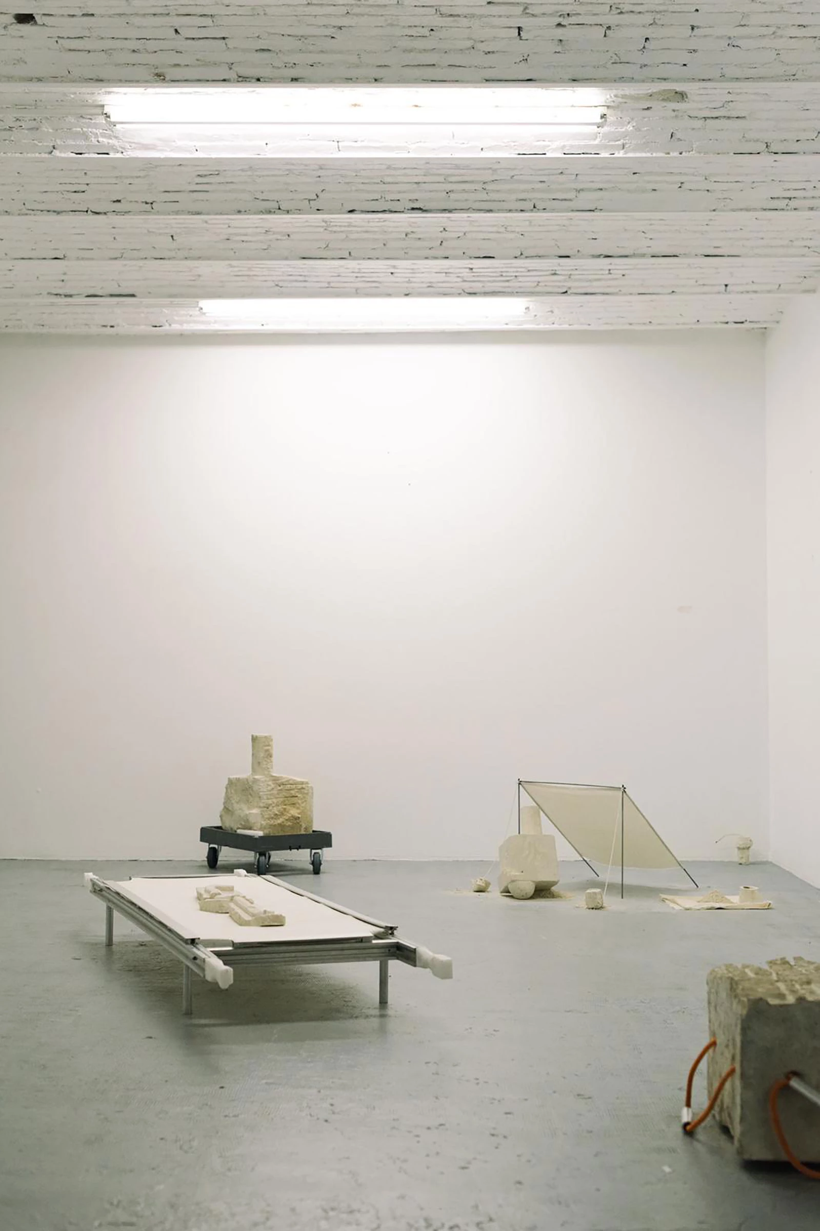 Vue d'ensemble de la première salle d'exposition