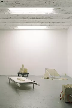 Vue d'ensemble de la première salle d'exposition